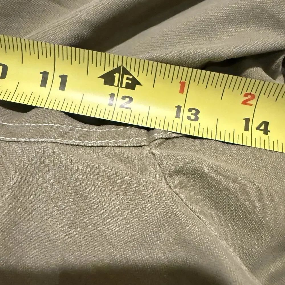 KÜHL Mens XL Khaki Cargo Shorts Ambassador Wornout Hiking Outdoor Utility